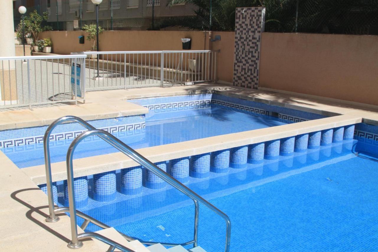 Apartamento Urbano Arregui Torrevieja Exterior foto