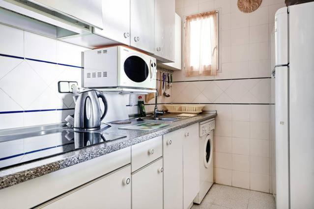 Apartamento Urbano Arregui Torrevieja Exterior foto